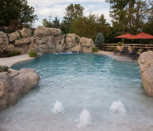 lagoon-pool